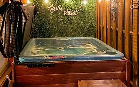 *Family Friendly Cabin Near Dollywood!