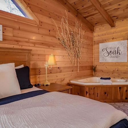 *Family Friendly Cabin Near Dollywood! Pigeon Forge Exterior photo
