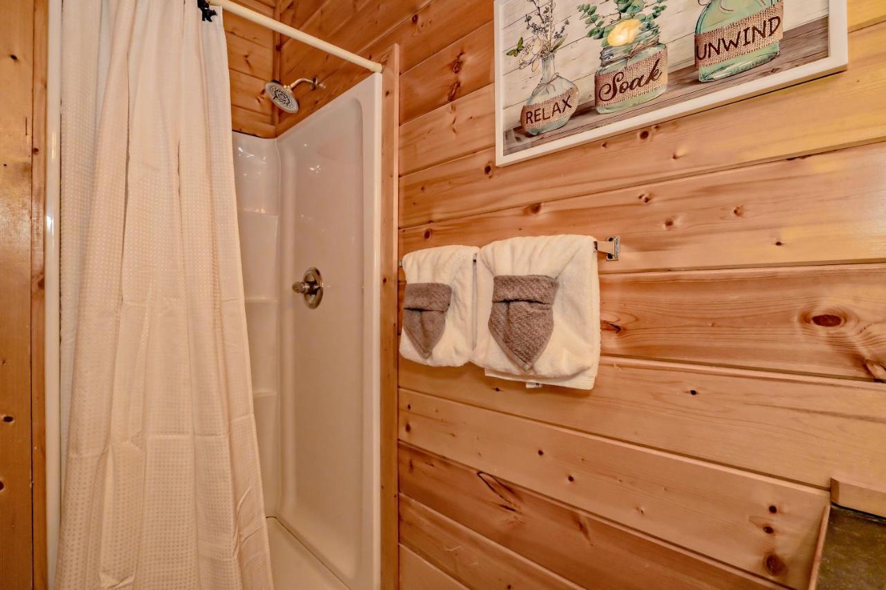 *Family Friendly Cabin Near Dollywood! Pigeon Forge Exterior photo